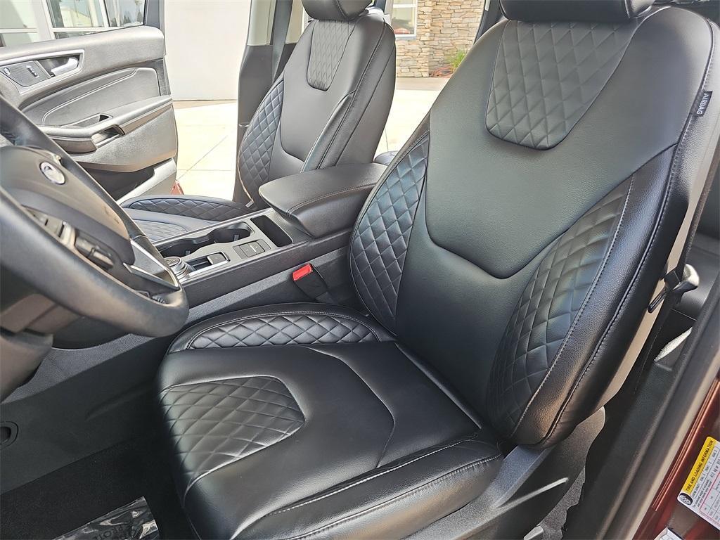 used 2024 Ford Edge car, priced at $31,998