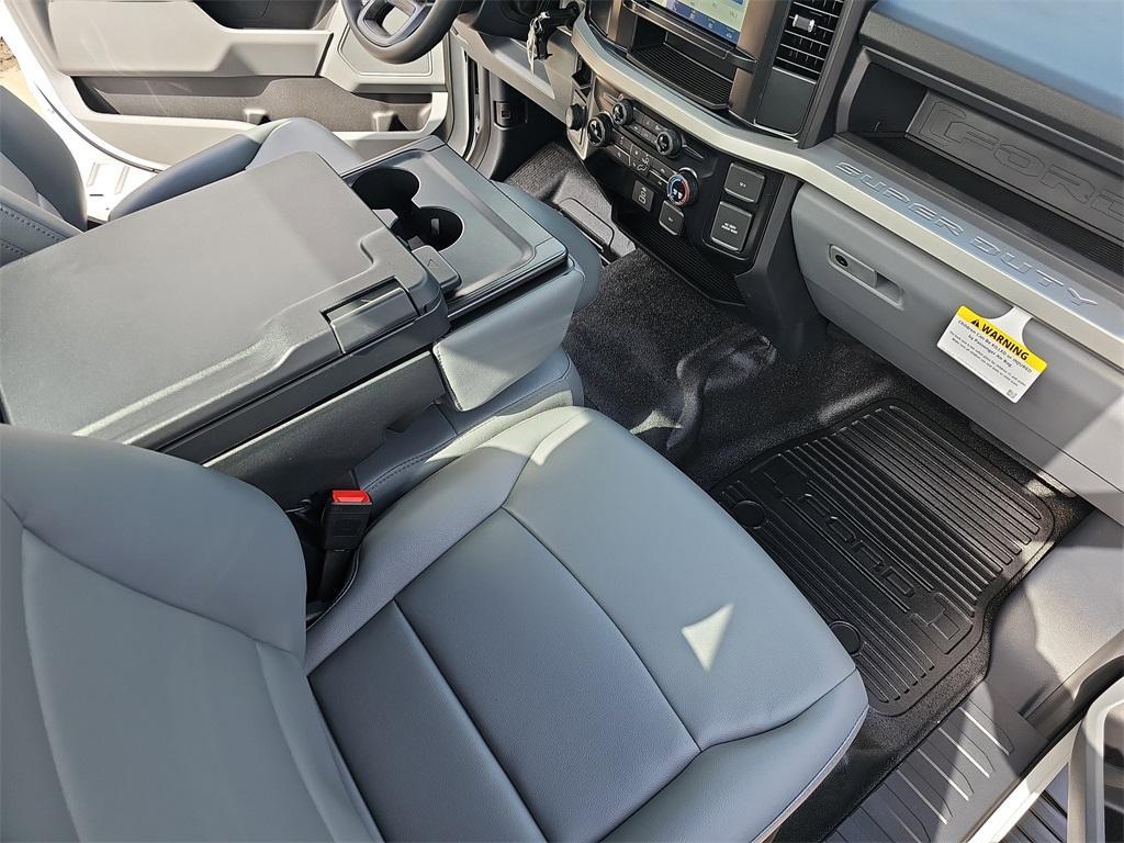 new 2025 Ford F-250 car, priced at $49,629