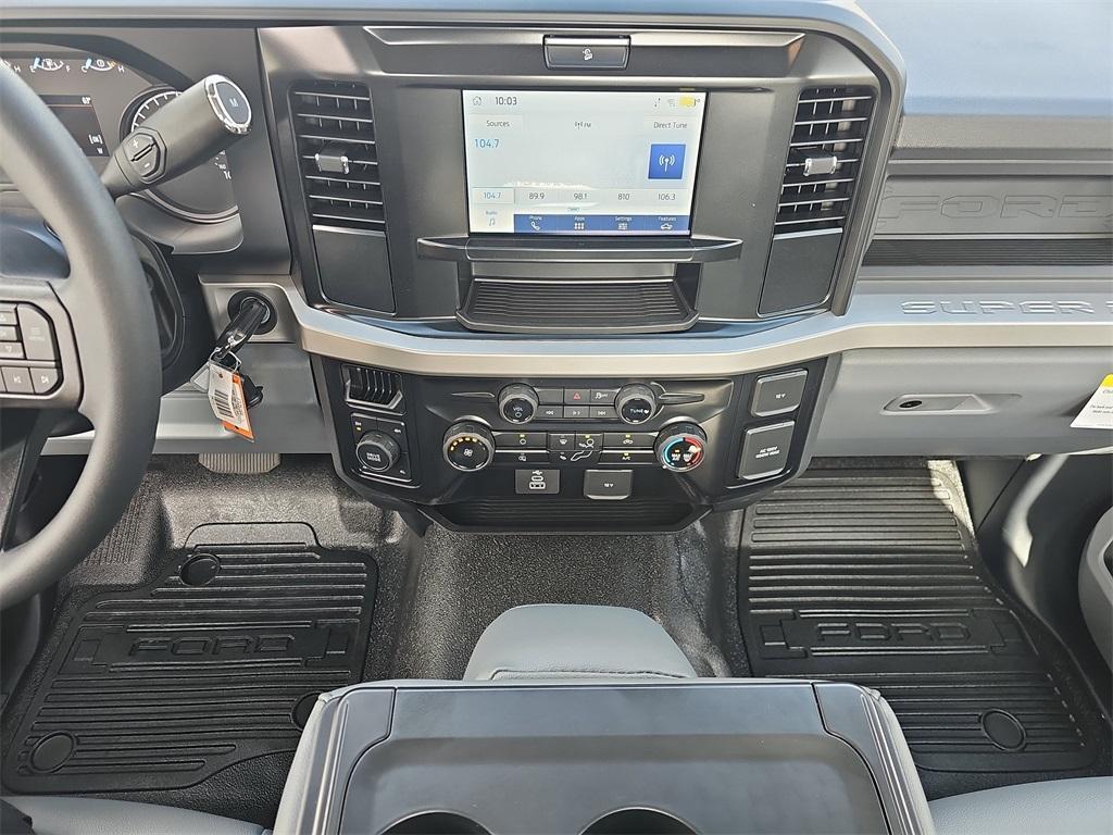 new 2025 Ford F-250 car, priced at $49,629