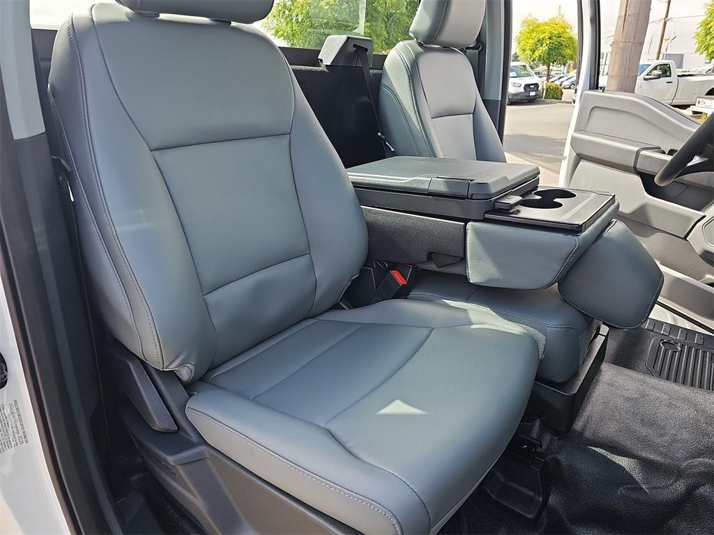 new 2025 Ford F-250 car, priced at $49,629