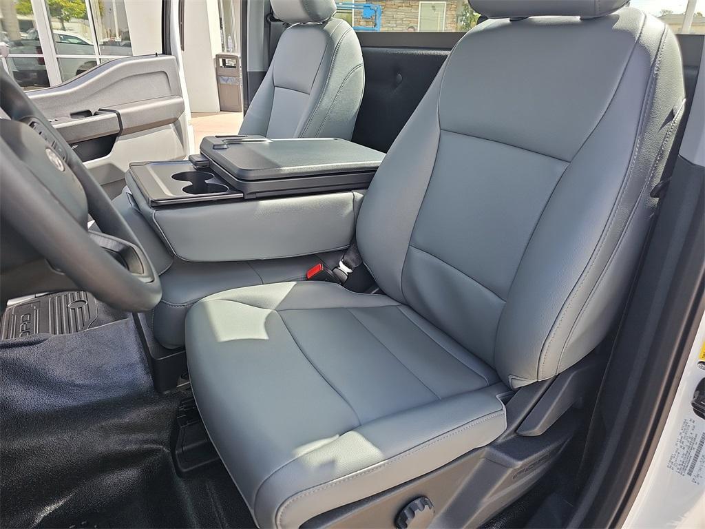 new 2025 Ford F-250 car, priced at $49,629