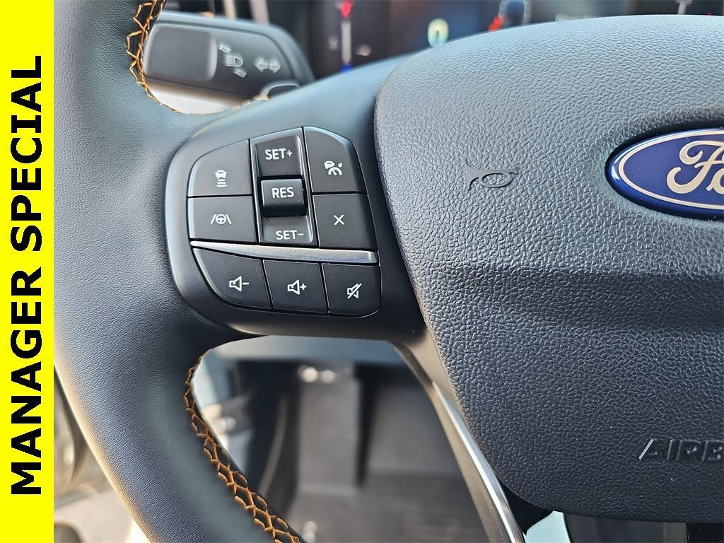 new 2025 Ford Maverick car, priced at $40,051