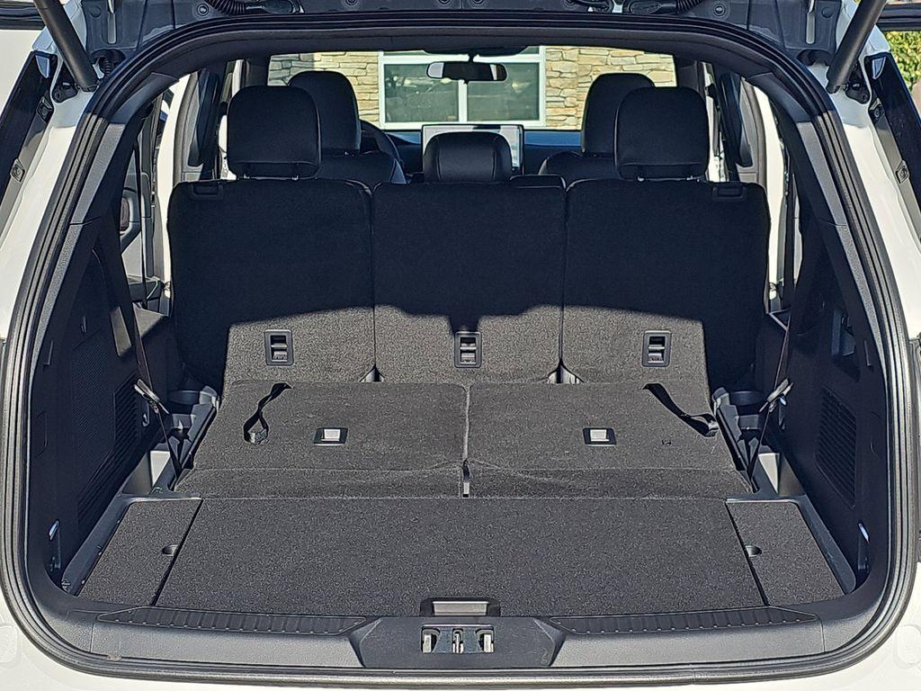 new 2025 Ford Explorer car, priced at $49,093