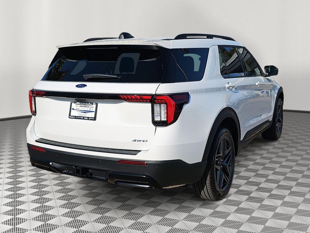 new 2025 Ford Explorer car, priced at $49,093