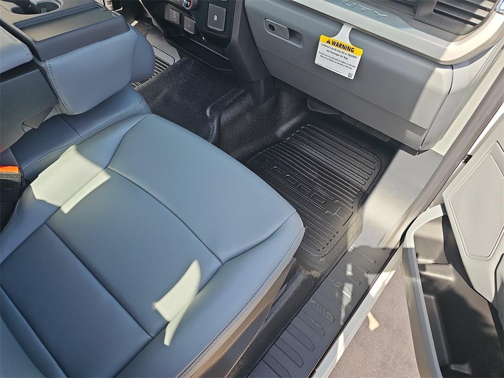 new 2025 Ford F-250 car, priced at $44,998