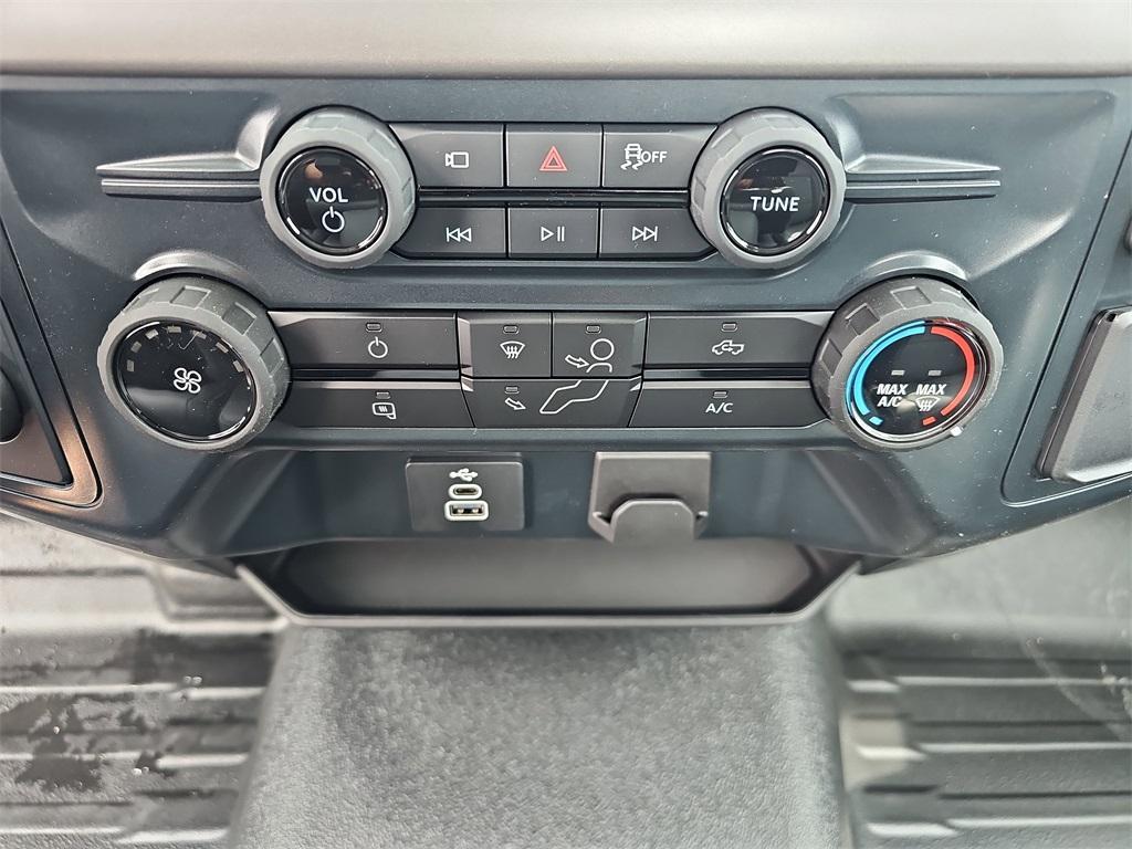 new 2025 Ford F-150 car, priced at $39,315