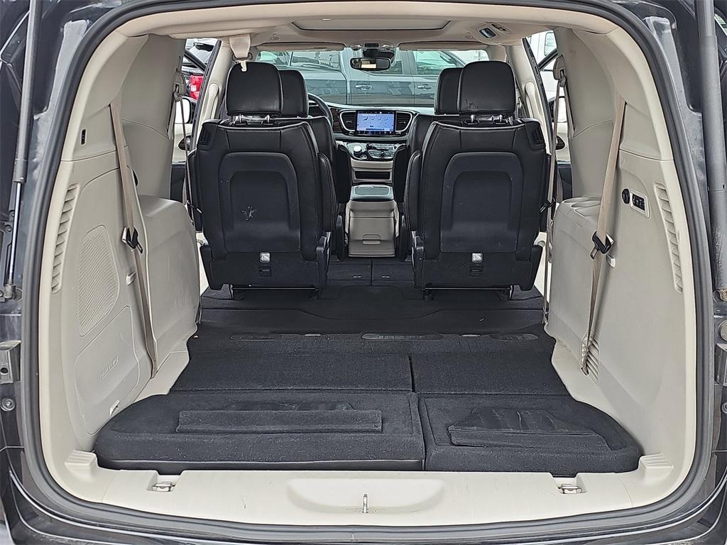 used 2022 Chrysler Pacifica car, priced at $24,998