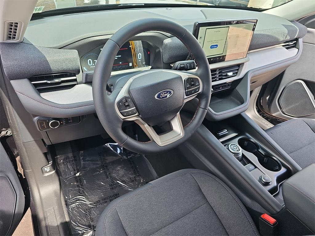 new 2025 Ford Explorer car, priced at $41,712