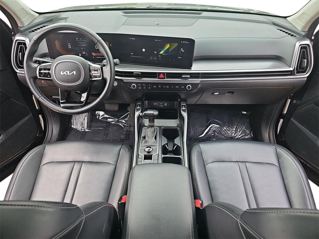 used 2024 Kia Sorento car, priced at $31,998