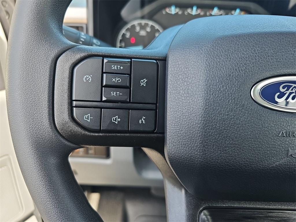 new 2025 Ford F-250 car, priced at $44,998