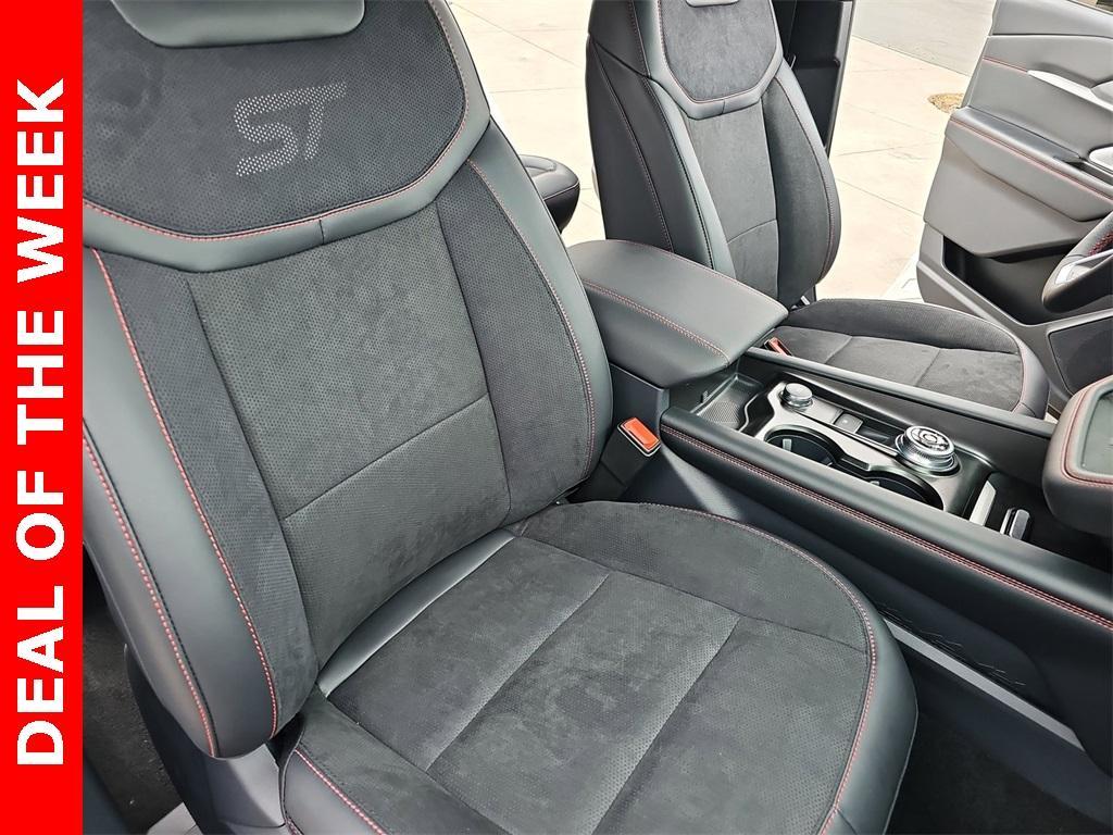 new 2025 Ford Explorer car, priced at $61,910