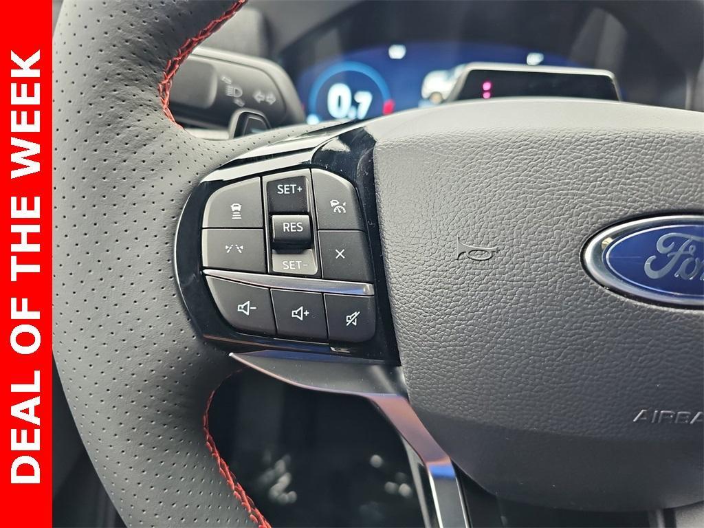 new 2025 Ford Explorer car, priced at $61,910
