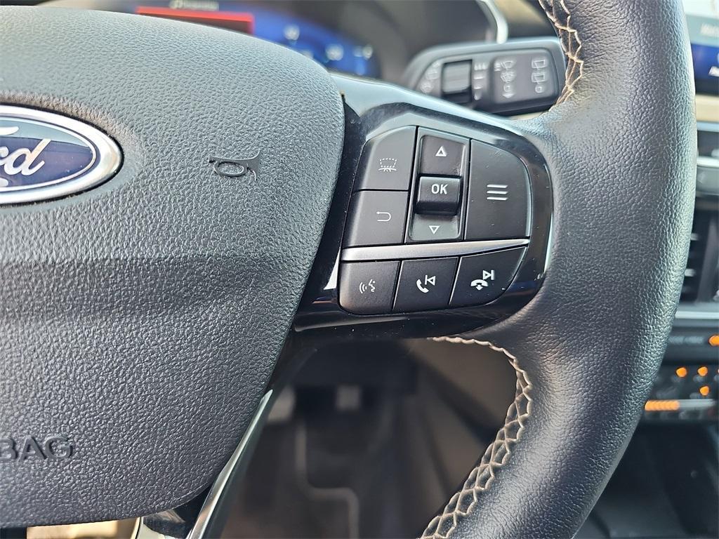 used 2022 Ford Escape car, priced at $26,996