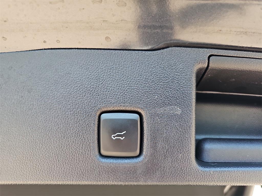 used 2022 Ford Escape car, priced at $26,996