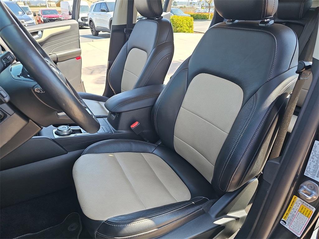 used 2022 Ford Escape car, priced at $26,996