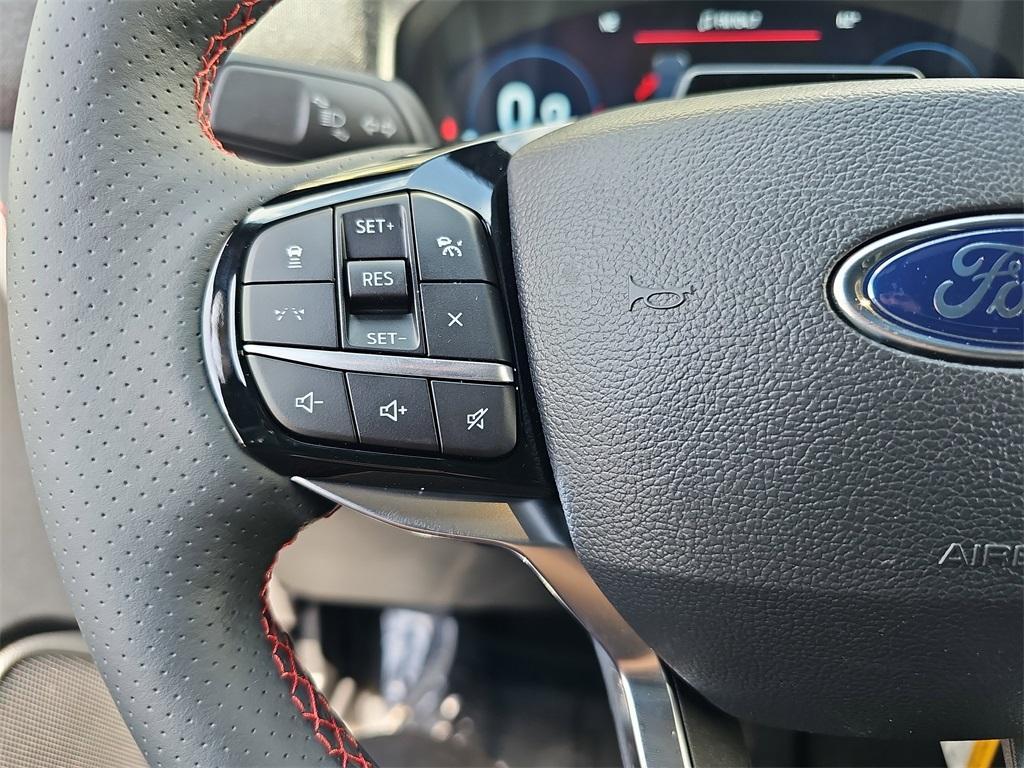 new 2025 Ford Explorer car, priced at $46,916