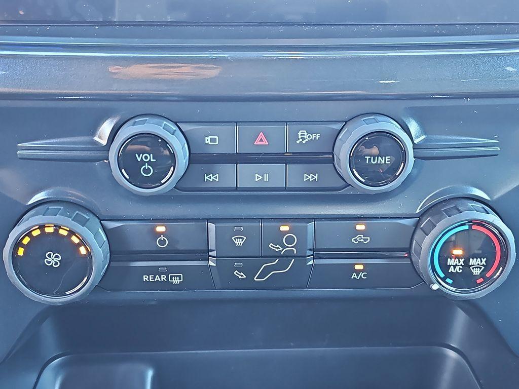 new 2025 Ford F-150 car, priced at $51,260