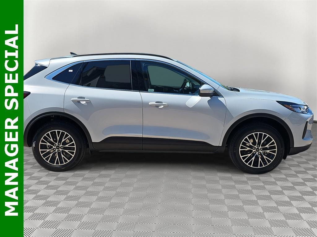 new 2025 Ford Escape car, priced at $30,719