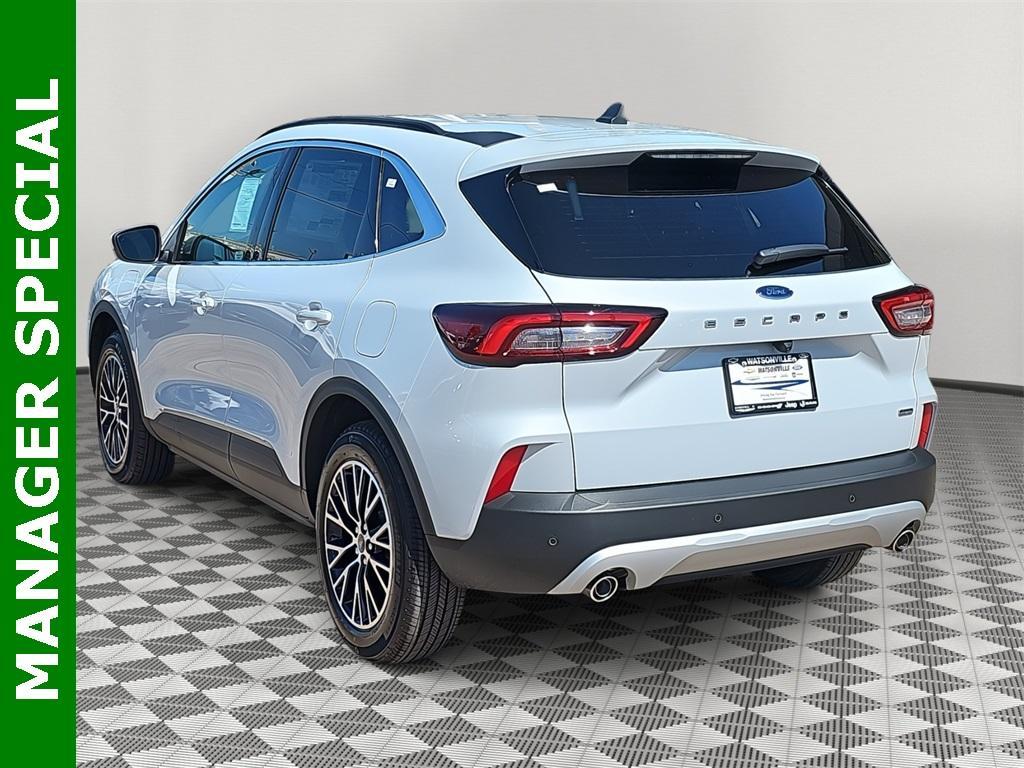 new 2025 Ford Escape car, priced at $30,719