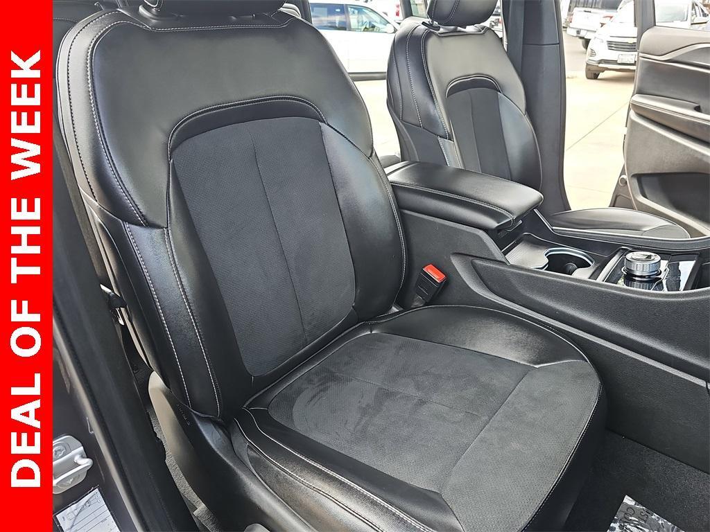 used 2024 Jeep Grand Cherokee L car, priced at $27,998