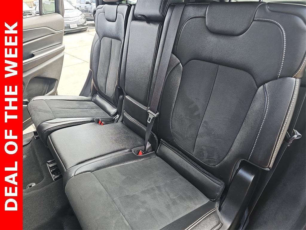 used 2024 Jeep Grand Cherokee L car, priced at $27,998