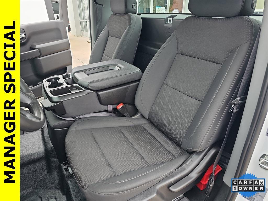 used 2024 Chevrolet Silverado 1500 car, priced at $33,615