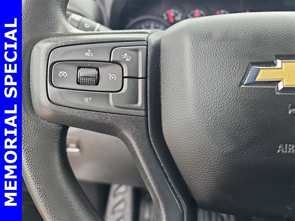 used 2024 Chevrolet Silverado 1500 car, priced at $33,615