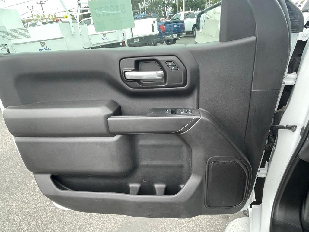 used 2024 Chevrolet Silverado 1500 car, priced at $34,989