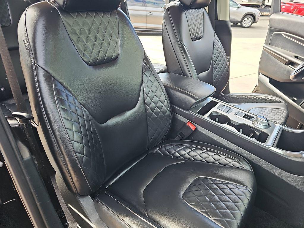 used 2023 Ford Edge car, priced at $23,419