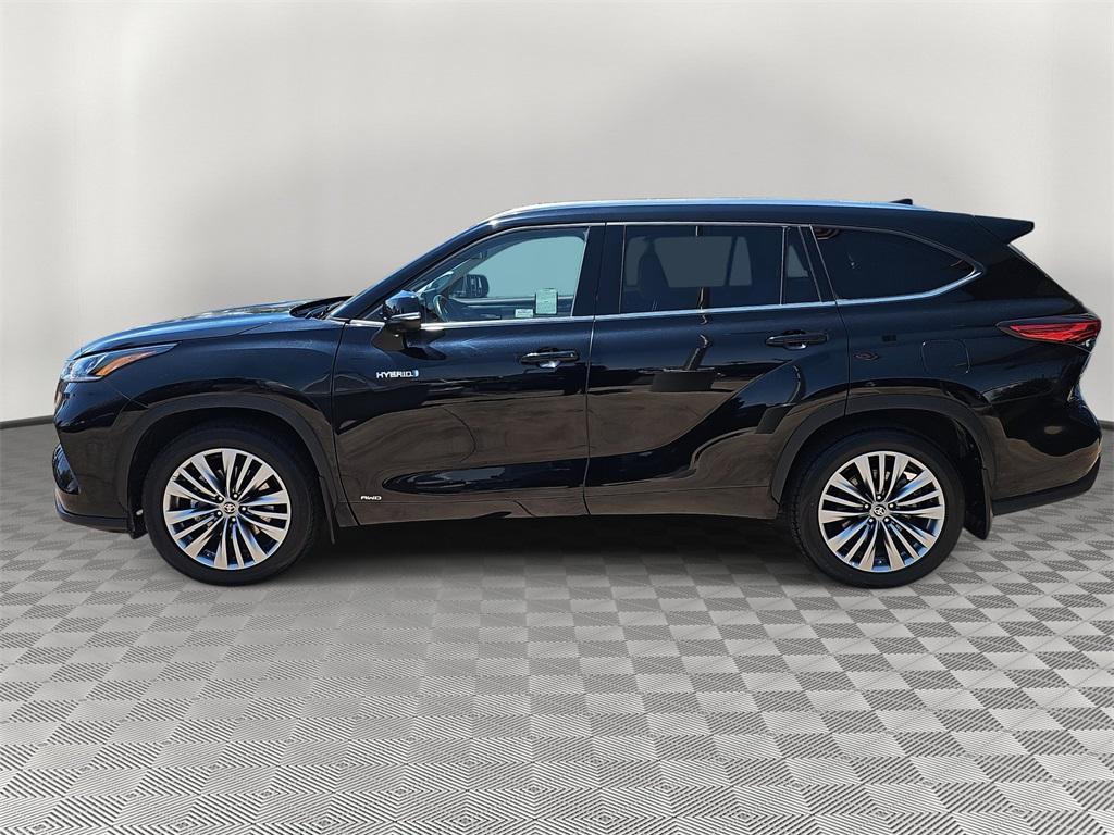 used 2021 Toyota Highlander Hybrid car, priced at $40,674
