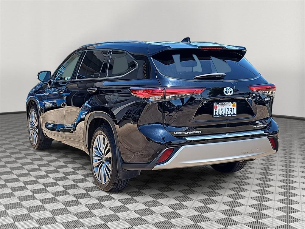 used 2021 Toyota Highlander Hybrid car, priced at $40,674