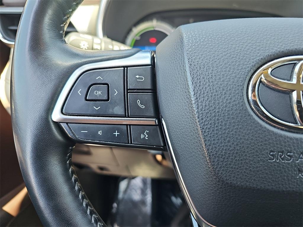 used 2021 Toyota Highlander Hybrid car, priced at $40,674
