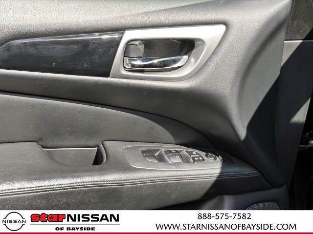 used 2020 Nissan Pathfinder car