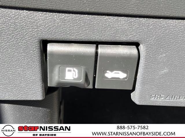 used 2023 Nissan Kicks car