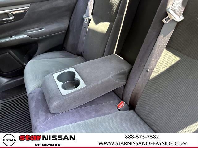 used 2013 Nissan Altima car
