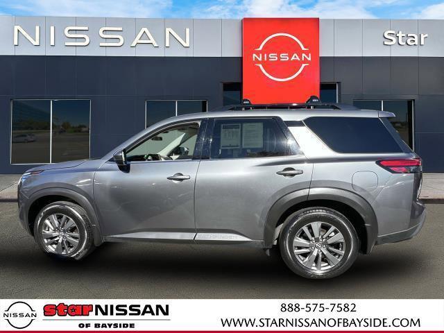 used 2022 Nissan Pathfinder car, priced at $30,995