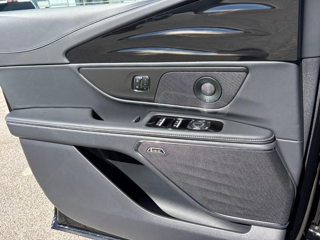 new 2026 Lincoln Nautilus car, priced at $64,275