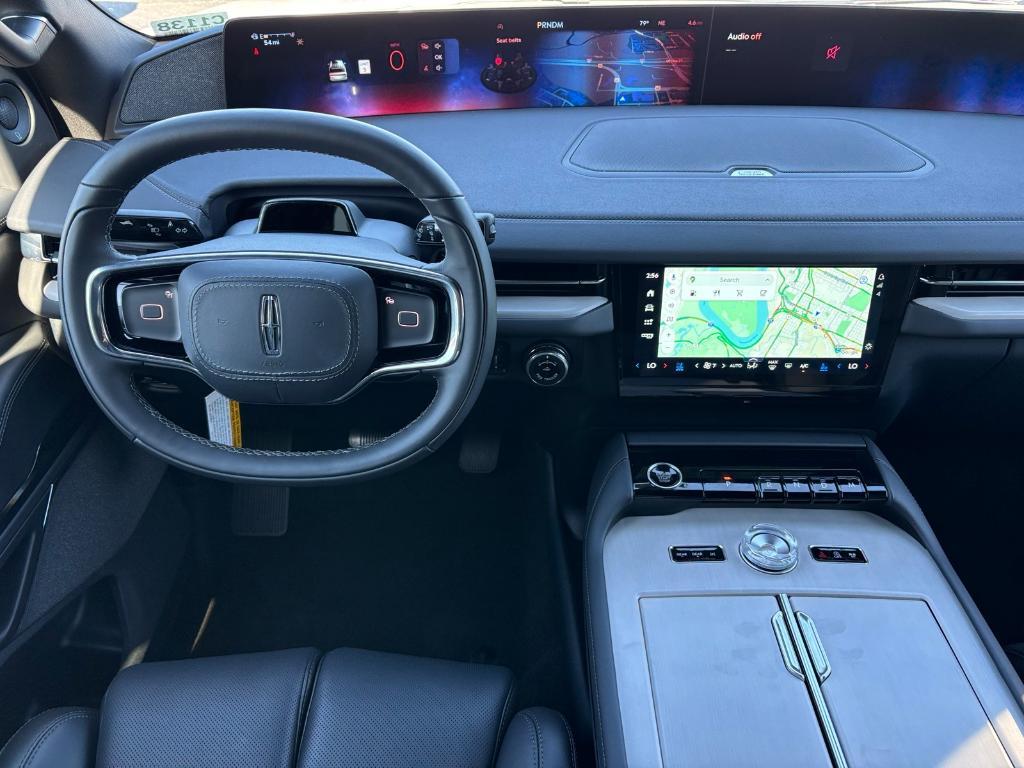 new 2025 Lincoln Navigator car, priced at $104,438