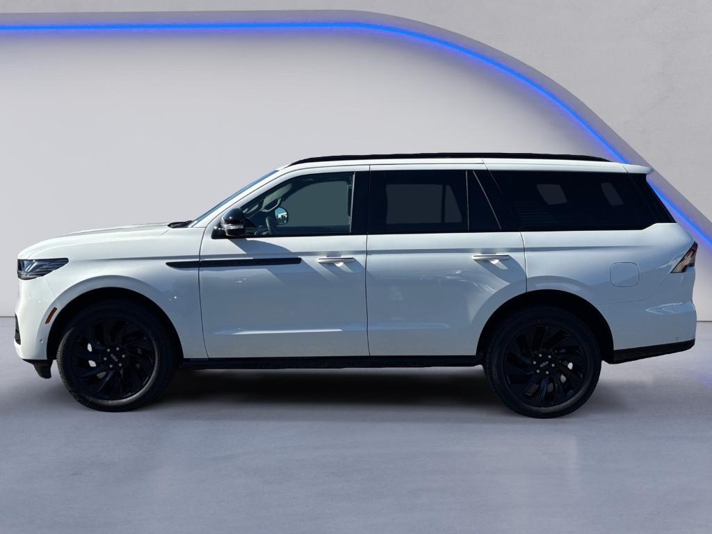 new 2025 Lincoln Navigator car, priced at $104,438