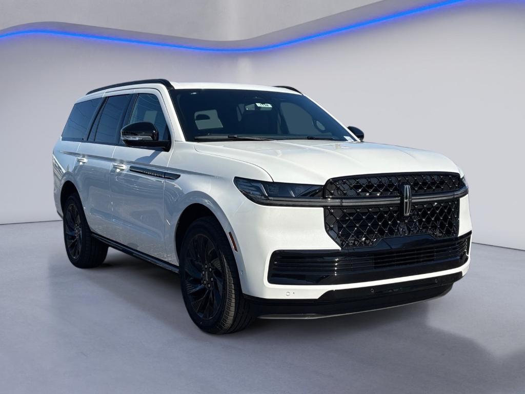 new 2025 Lincoln Navigator car, priced at $104,438