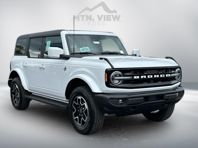 new 2024 Ford Bronco car, priced at $52,205