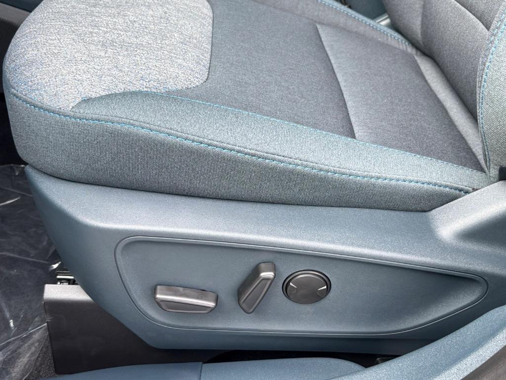 new 2025 Ford Maverick car, priced at $32,424
