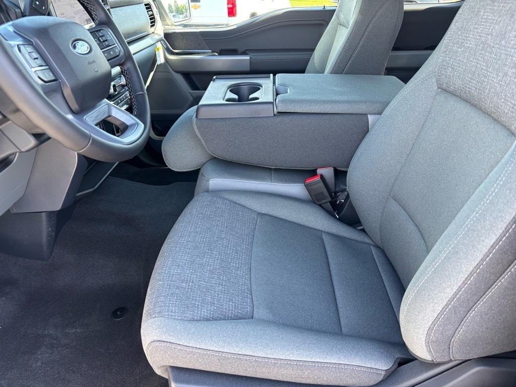 new 2025 Ford F-150 car, priced at $45,797