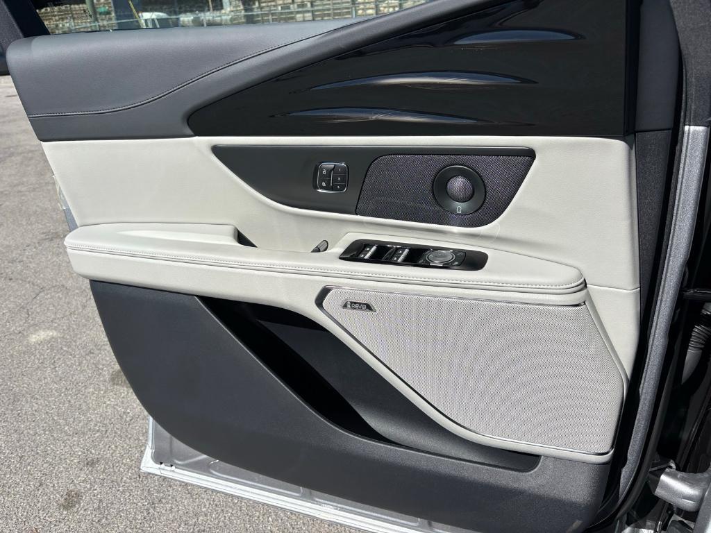 new 2026 Lincoln Nautilus car, priced at $64,275