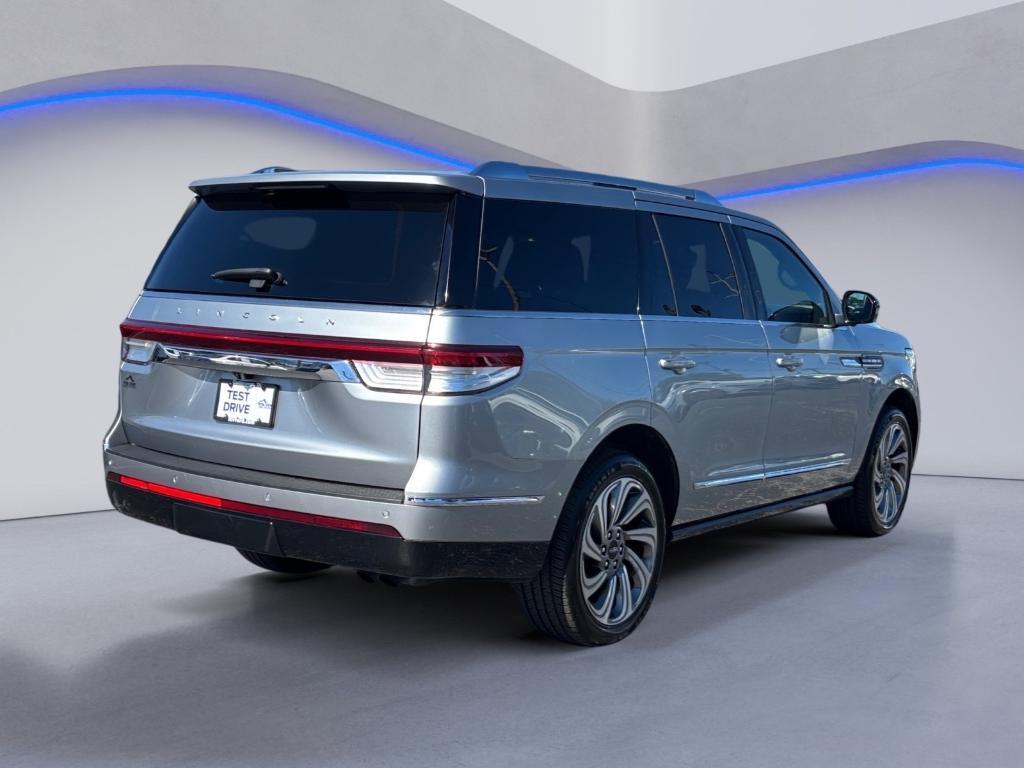 used 2023 Lincoln Navigator car, priced at $58,396