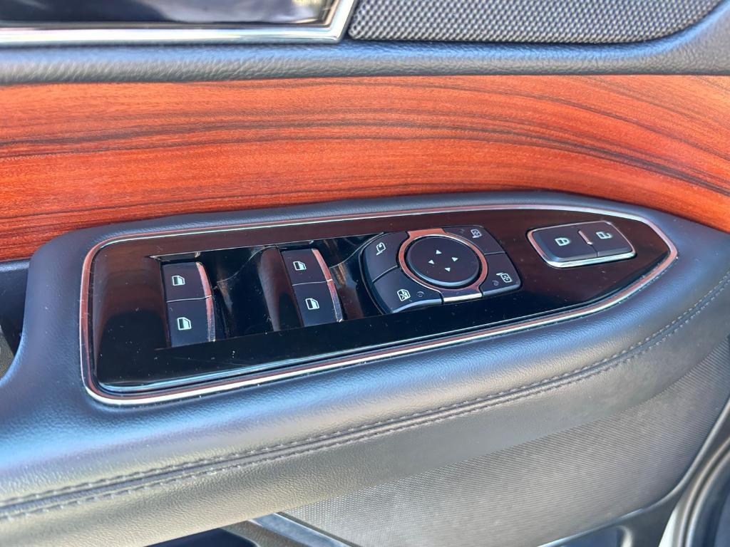 used 2023 Lincoln Navigator car, priced at $58,396