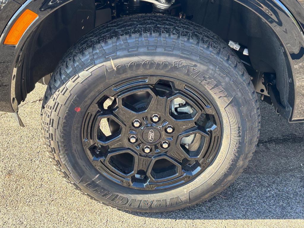 new 2025 Ford Ranger car, priced at $39,678