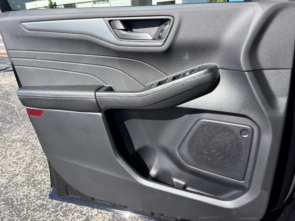 new 2026 Ford Escape car, priced at $33,675