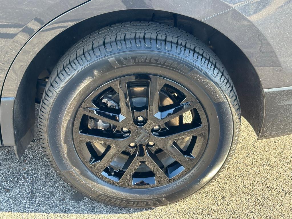 used 2022 Chevrolet Equinox car, priced at $16,910