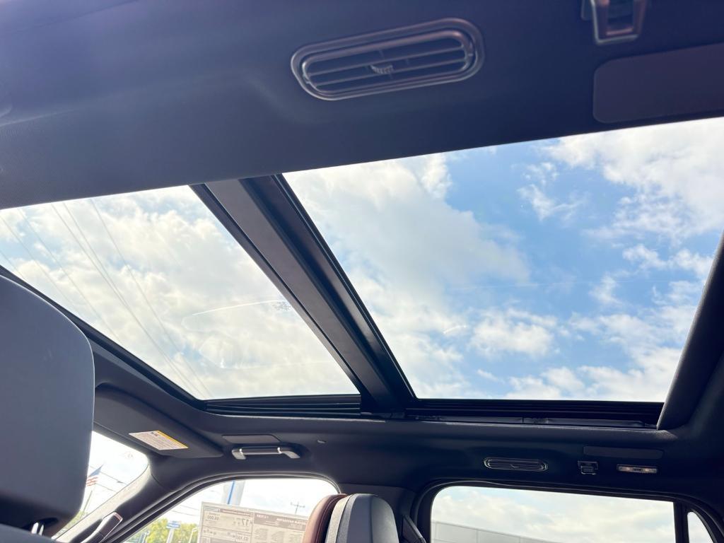 new 2025 Lincoln Navigator L car, priced at $104,203